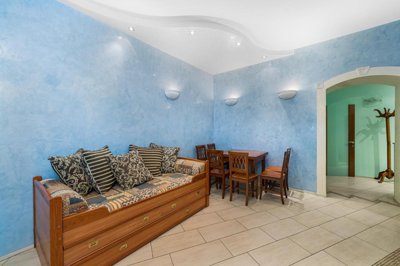 Classical Deribasivska 3-Bedrooms Apartment Odesa Exterior foto
